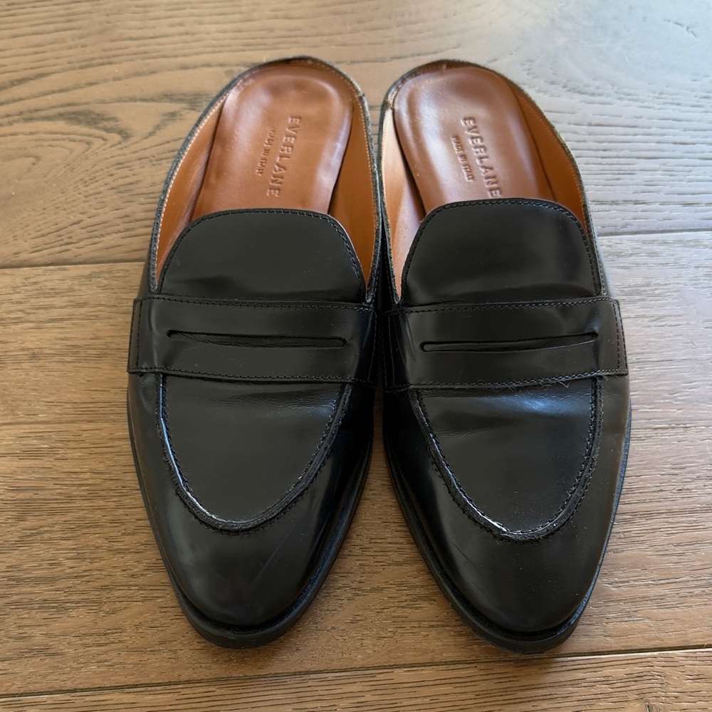 Everlane Black Leather Penny Loafers with Tan Insole